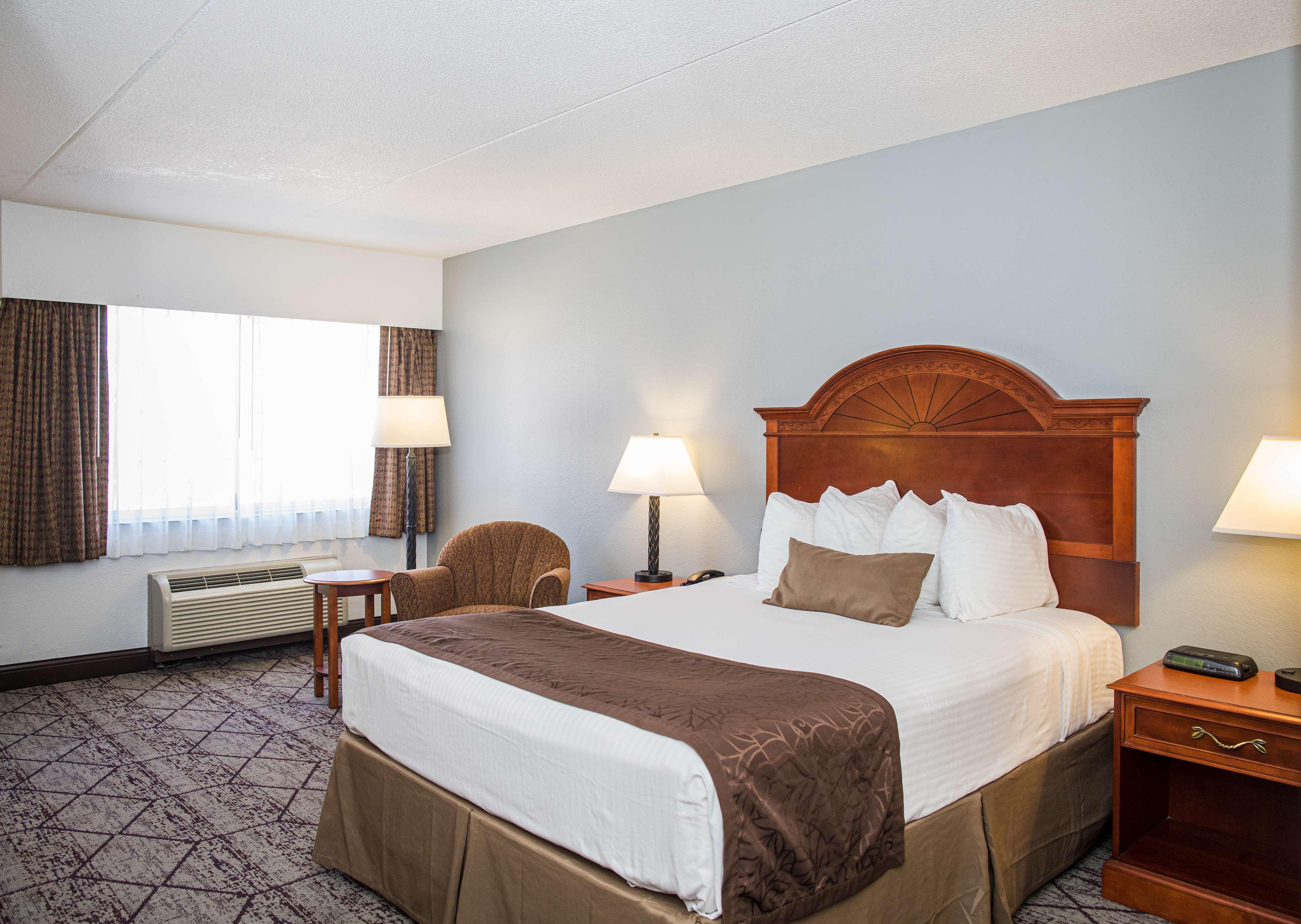 Best Western Plus Longbranch Hotel & Convention Center Cedar Rapids Luaran gambar