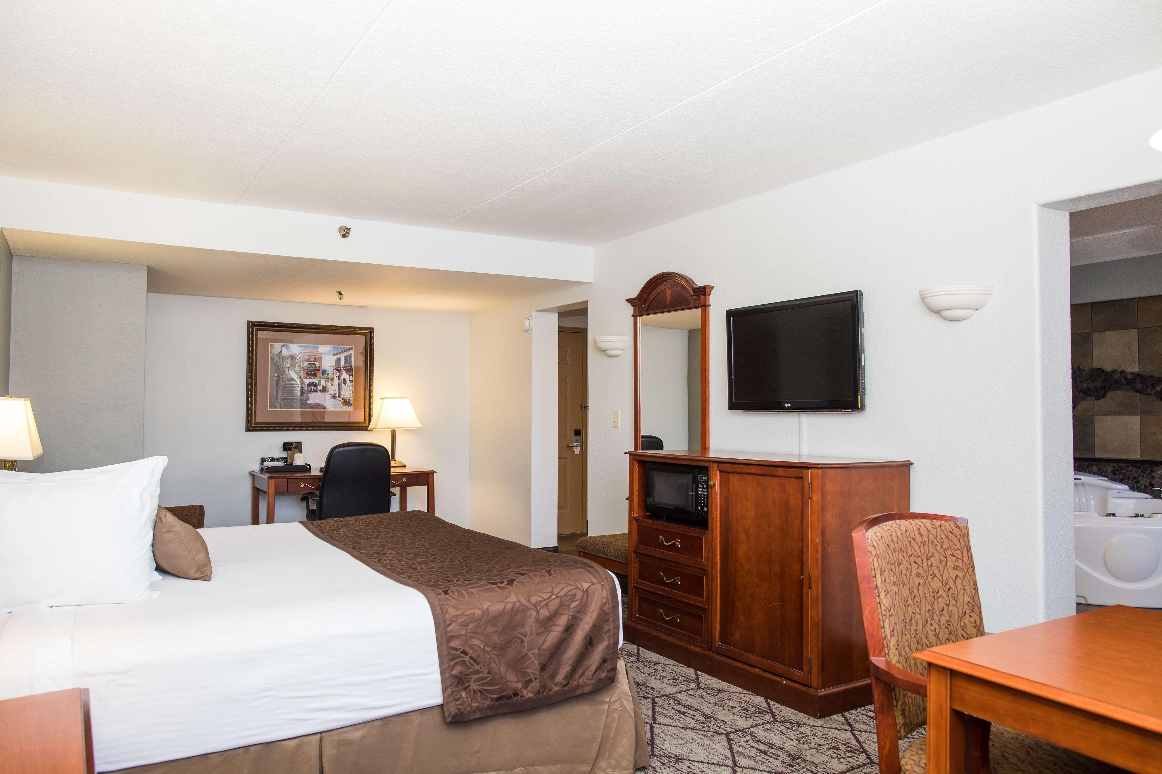 Best Western Plus Longbranch Hotel & Convention Center Cedar Rapids Luaran gambar