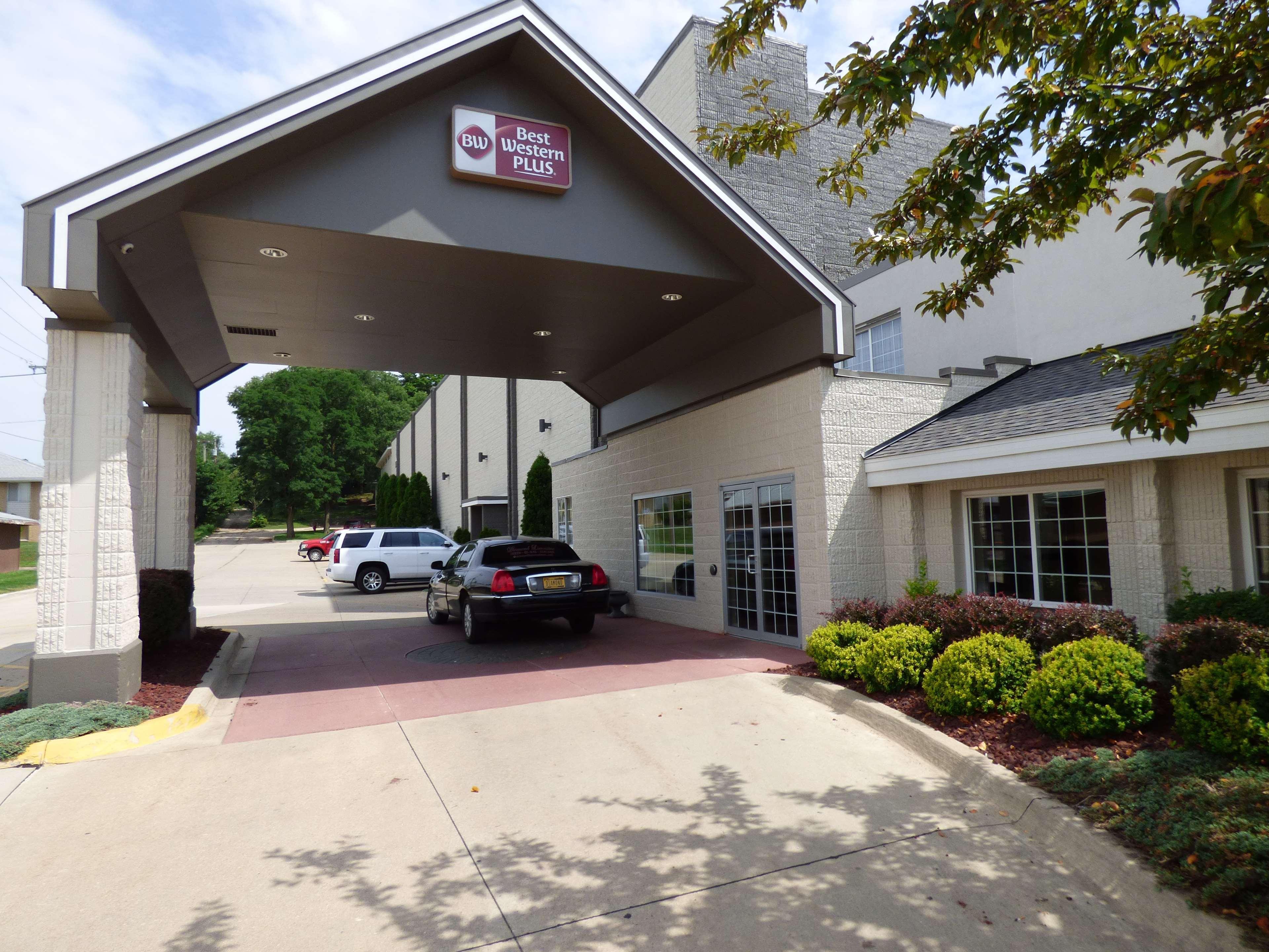 Best Western Plus Longbranch Hotel & Convention Center Cedar Rapids Luaran gambar