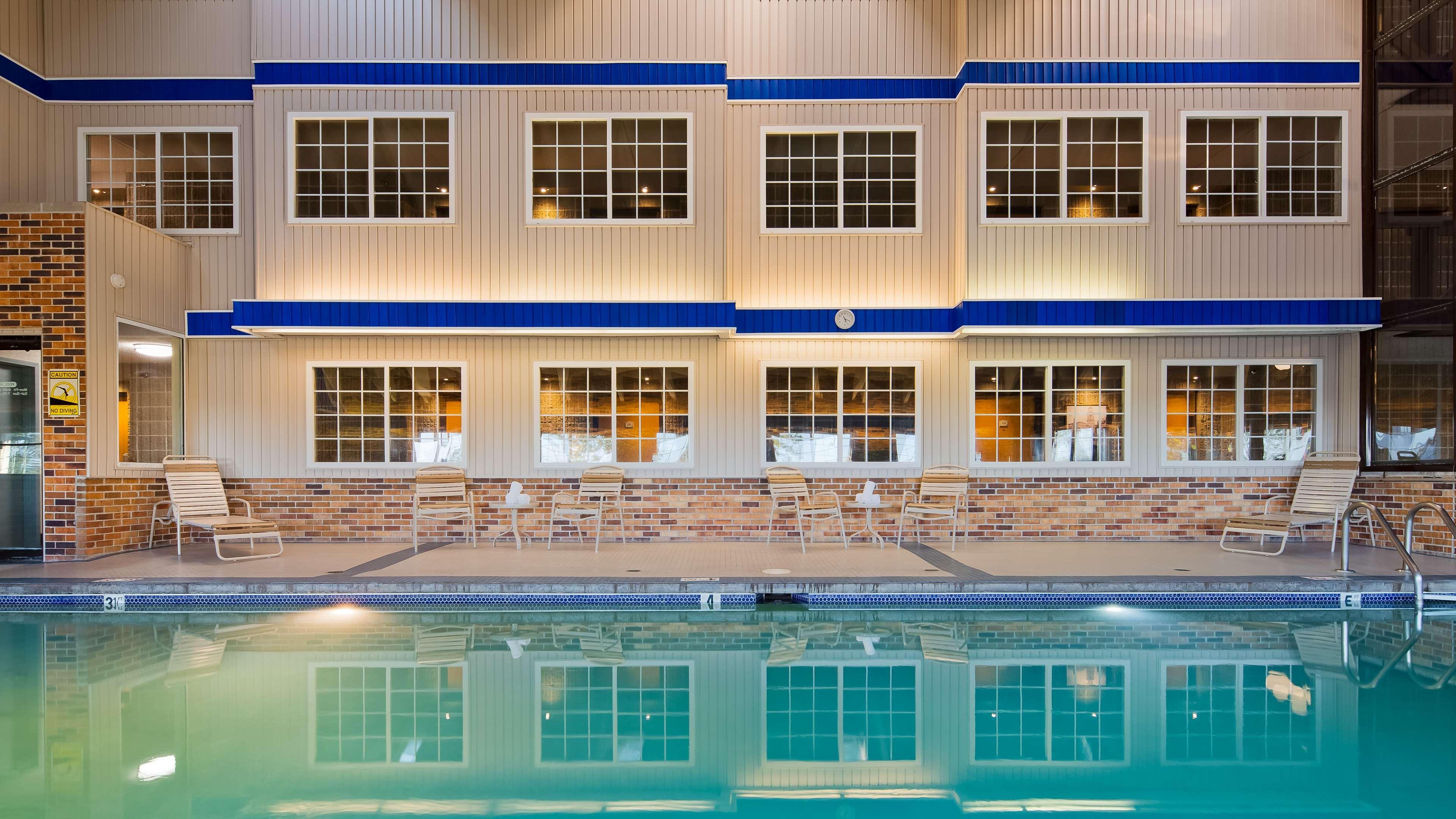 Best Western Plus Longbranch Hotel & Convention Center Cedar Rapids Luaran gambar