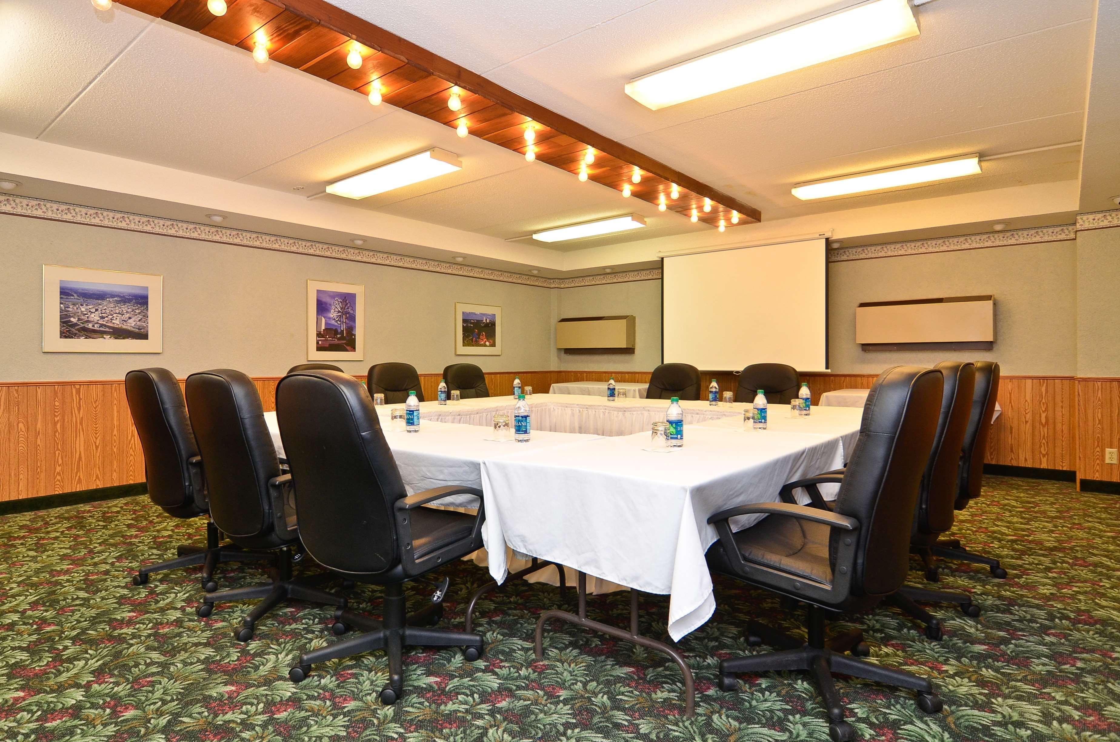 Best Western Plus Longbranch Hotel & Convention Center Cedar Rapids Luaran gambar
