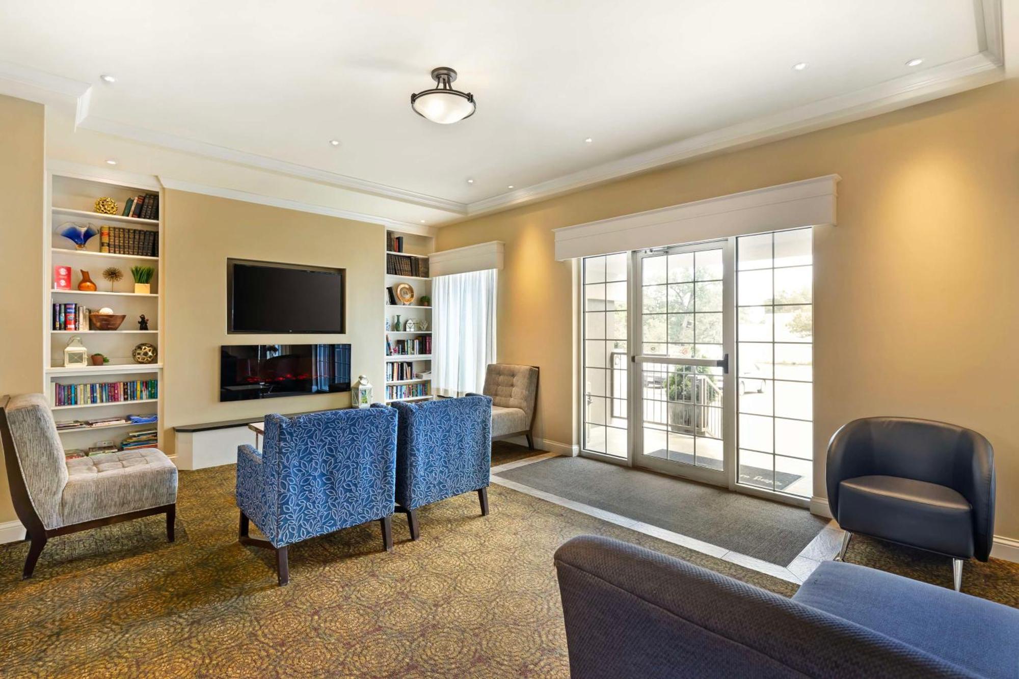 Best Western Plus Longbranch Hotel & Convention Center Cedar Rapids Luaran gambar