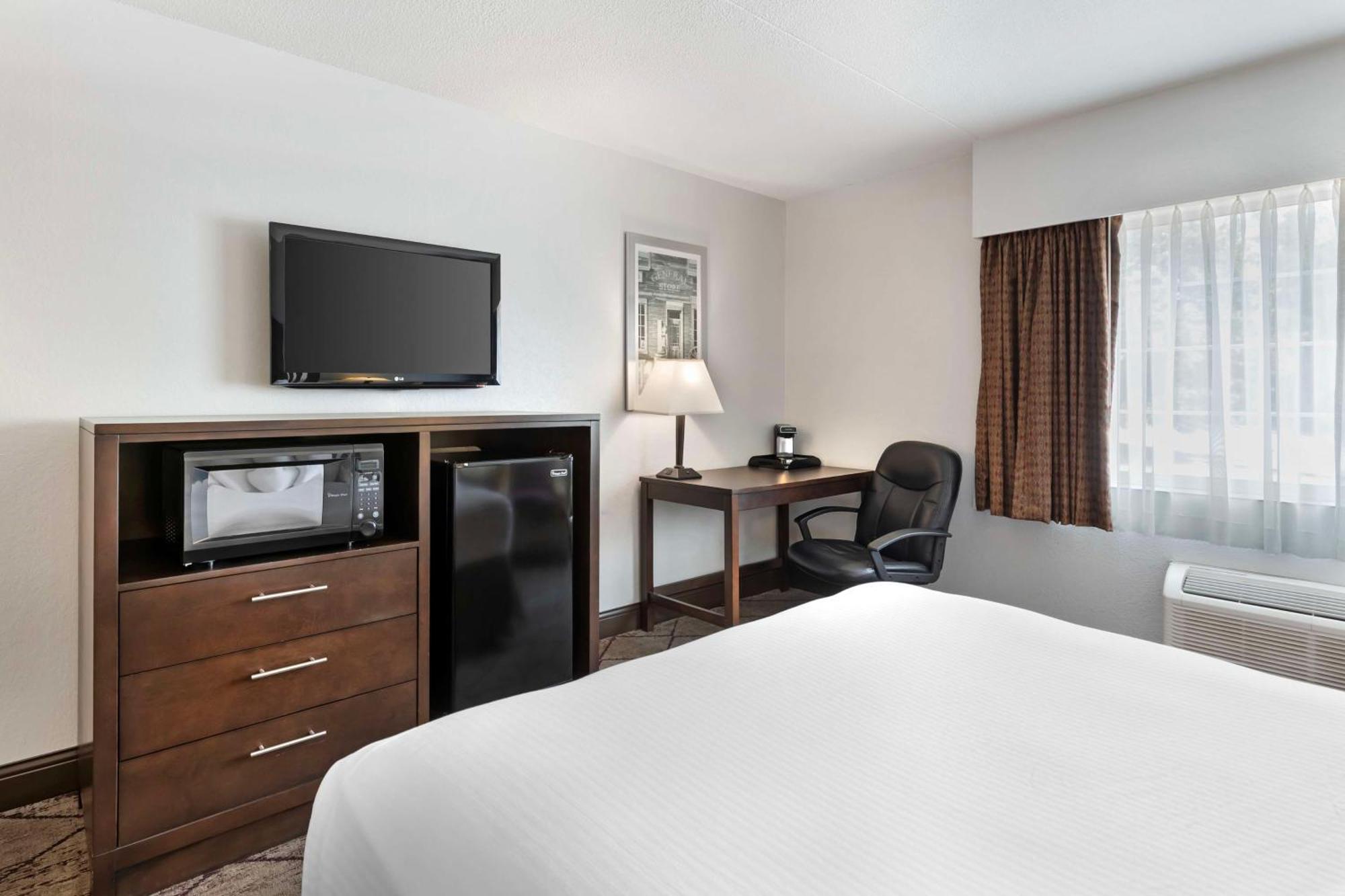 Best Western Plus Longbranch Hotel & Convention Center Cedar Rapids Luaran gambar