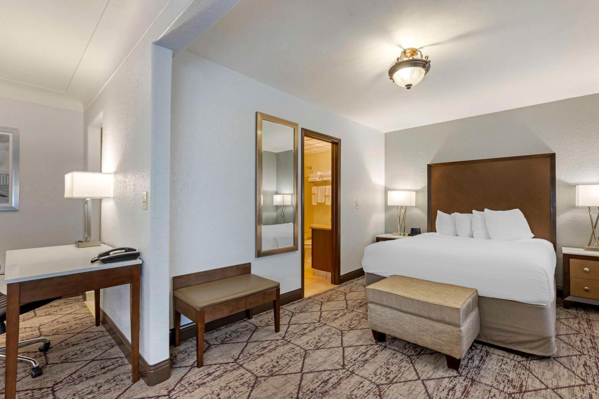 Best Western Plus Longbranch Hotel & Convention Center Cedar Rapids Luaran gambar
